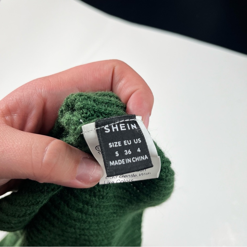 Shein Emerald Dark Green Knit Sweater Cropped Boxy Fit Tank Top Small S 4 - Picture 3 of 5